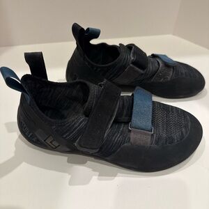 Black Diamond Climbing Shoes Velcro Black Blue Gym Bouldering Size 9.5